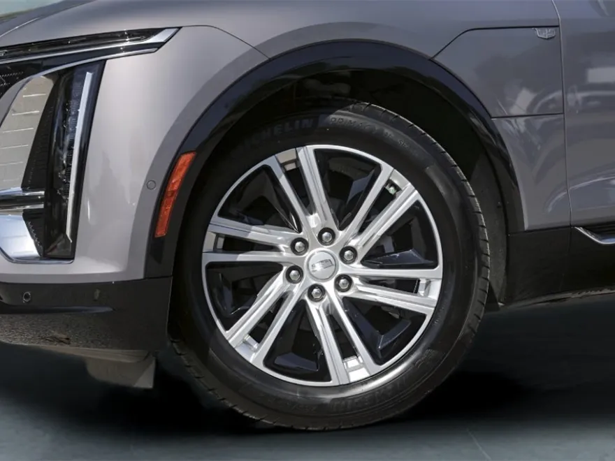 2024 Cadillac Lyriq Tech photo 1