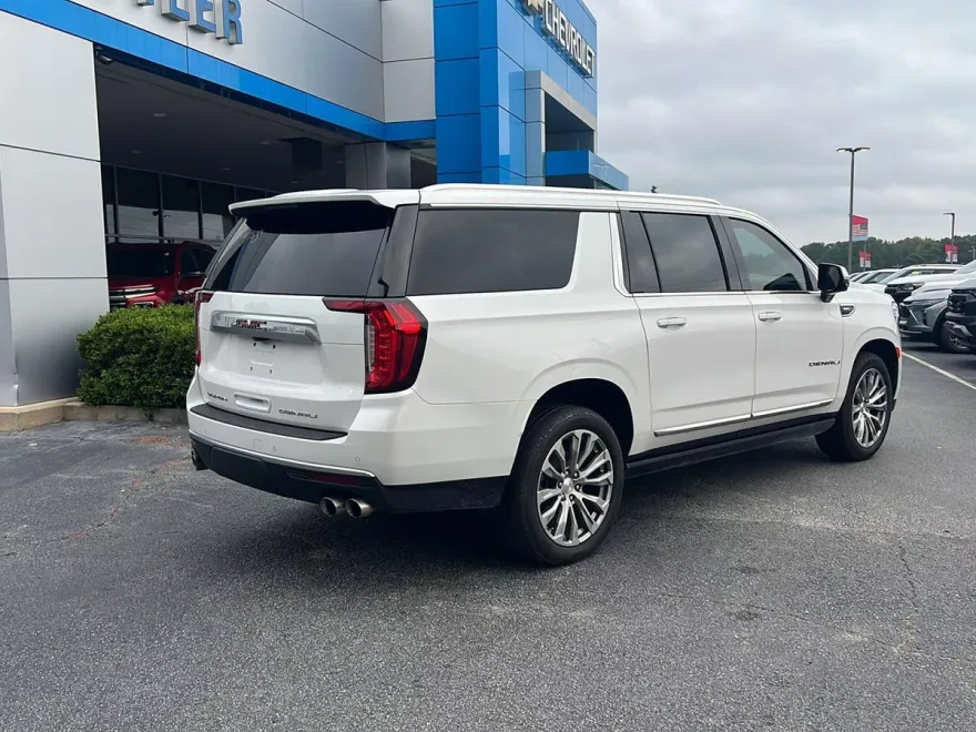 2021 Gmc Yukon XL Denali photo 1