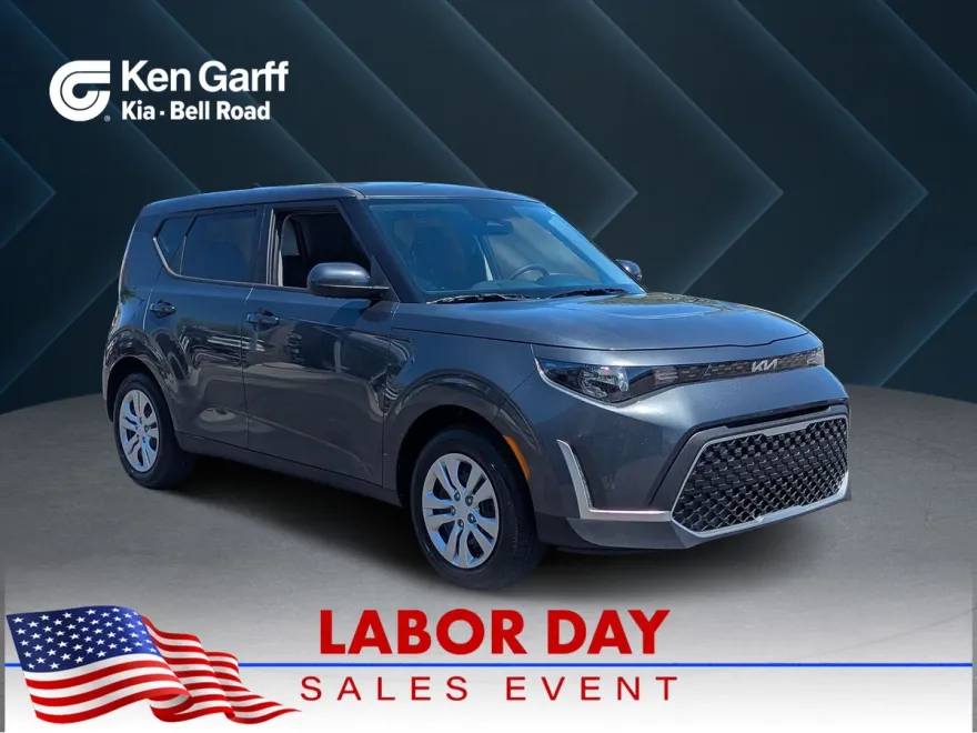 2025 Kia Soul LX photo 1