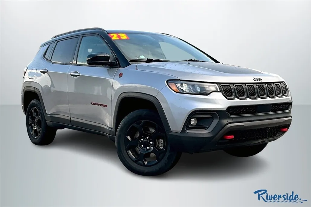 2023 Jeep Compass Trailhawk photo 1