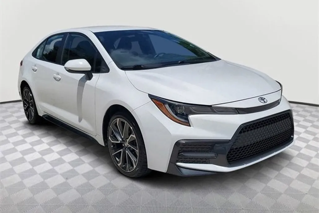 2022 Toyota Corolla SE photo 1