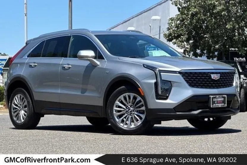 2024 Cadillac XT4 Premium Luxury photo 1