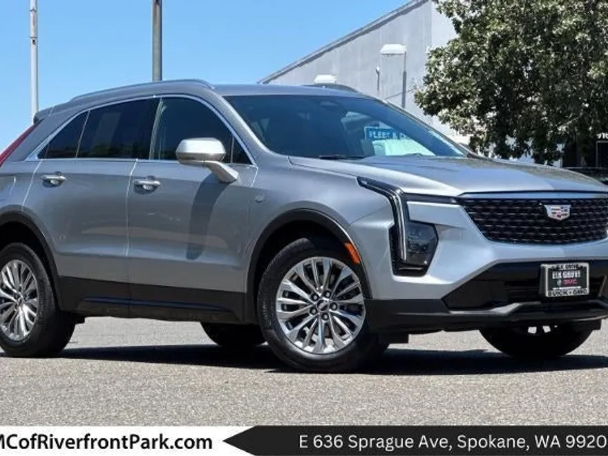 2024 Cadillac XT4 Premium Luxury photo 1