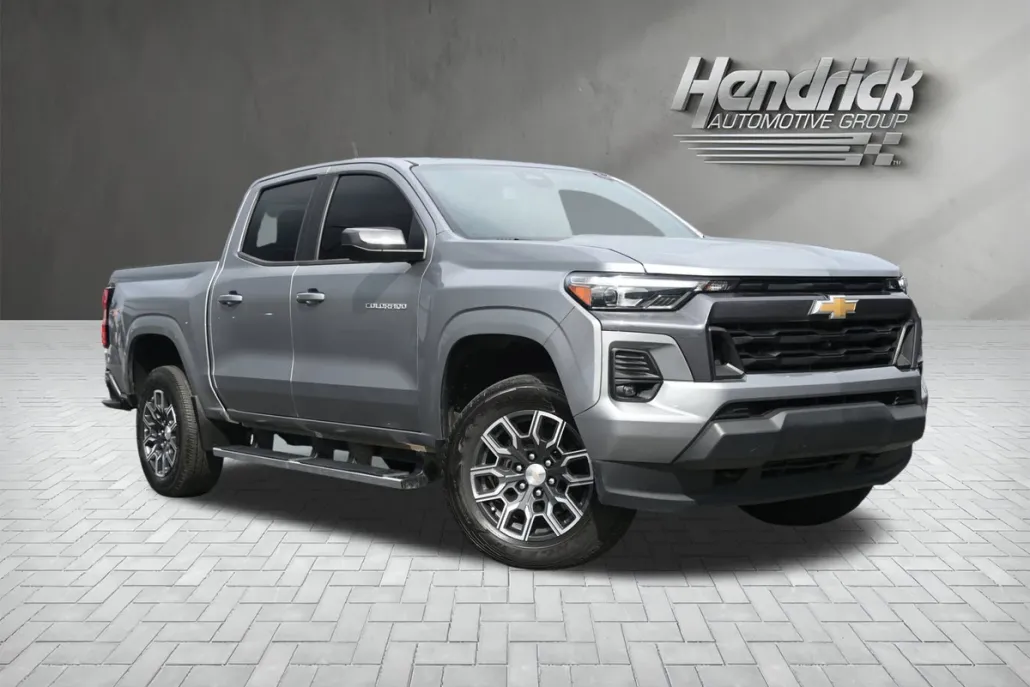 2023 Chevrolet Colorado LT photo 1