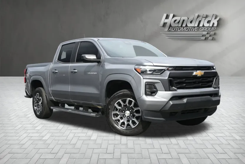 2023 Chevrolet Colorado LT photo 1