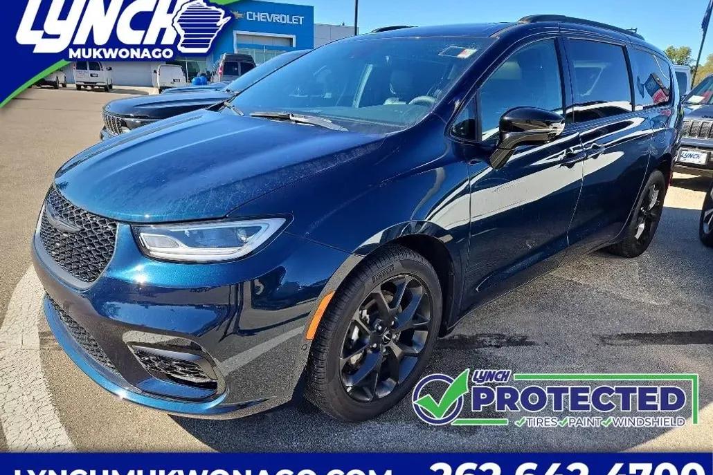 2024 Chrysler Pacifica Limited photo 1