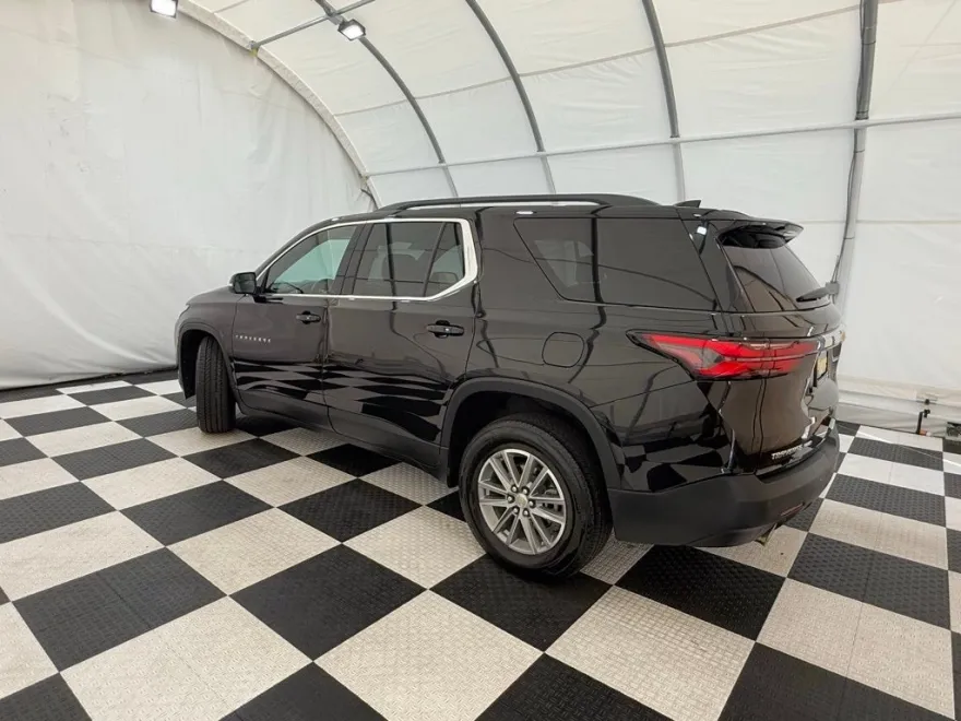 2022 Chevrolet Traverse 1LT photo 1
