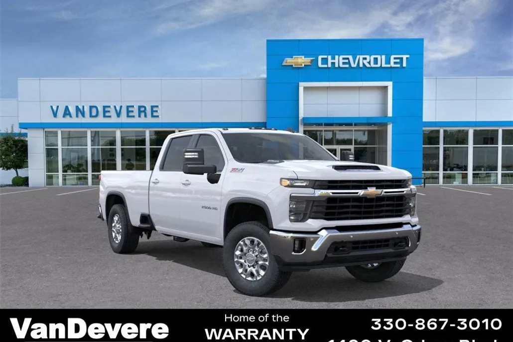 2025 Chevrolet Silverado 2500HD LT photo 1