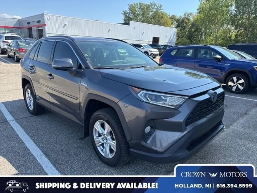 2021 Toyota RAV4 Hybrid XLE photo 1