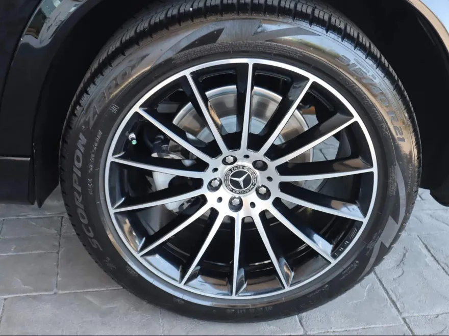 2023 Mercedes Benz GLE 350 4MATIC photo 1