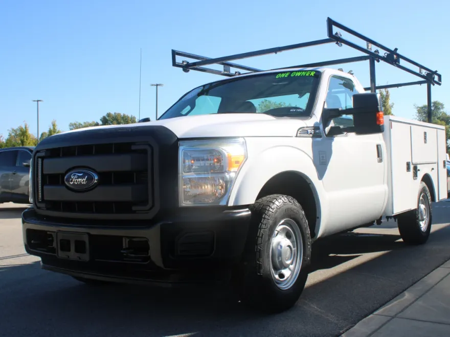 2016 Ford F-250 XLT photo 1