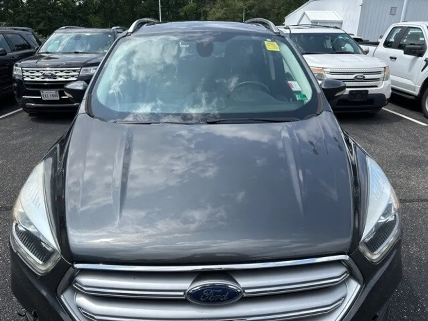 2017 Ford Escape Titanium photo 1