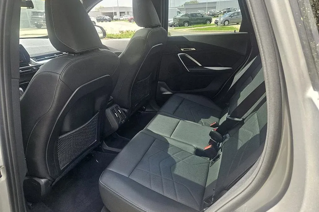 2023 Bmw X1 XDrive28i photo 1
