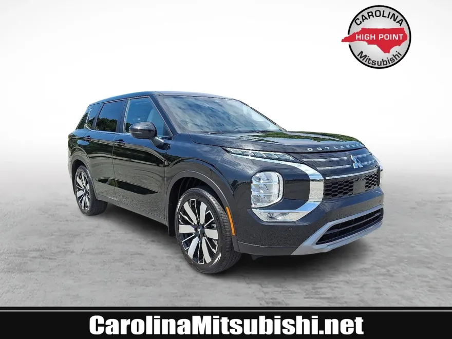 2025 Mitsubishi Outlander SE 2.5 photo 1