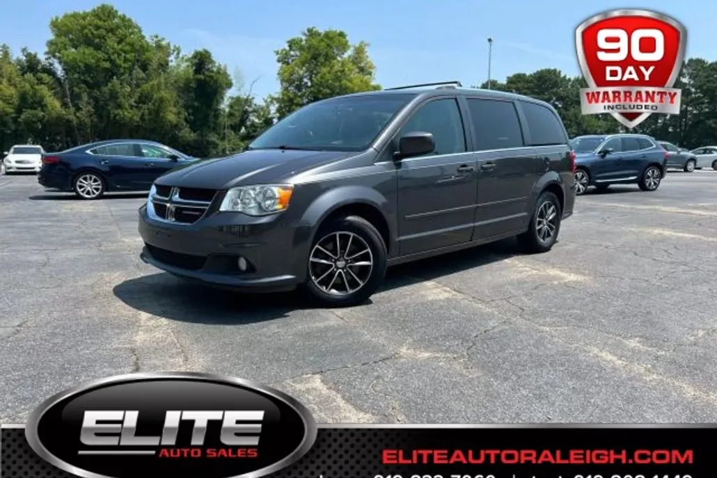 2016 Dodge Grand Caravan SXT photo 1