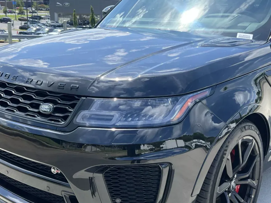 2022 Land Rover Range Rover Sport SVR photo 1