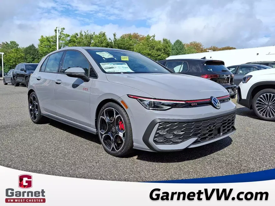 2025 Volkswagen Golf GTI Autobahn photo 1