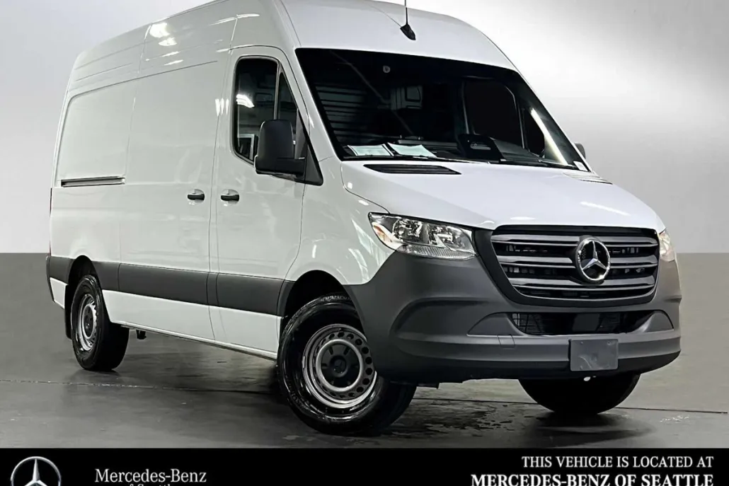 2025 Mercedes Benz Sprinter 2500 Standard Roof photo 1