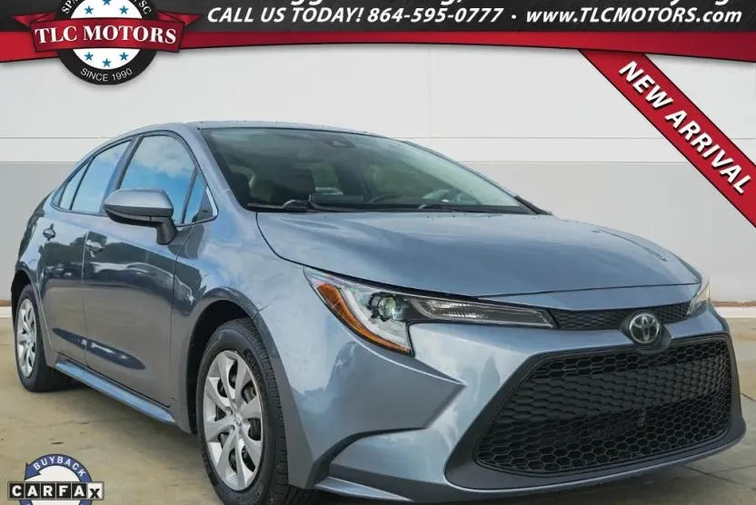 2020 Toyota Corolla LE photo 1