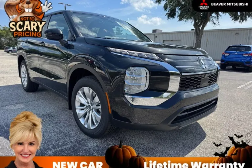 2025 Mitsubishi Outlander ES photo 1