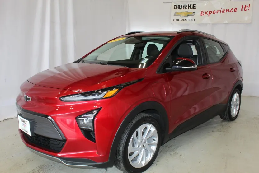 2023 Chevrolet Bolt EUV photo 1
