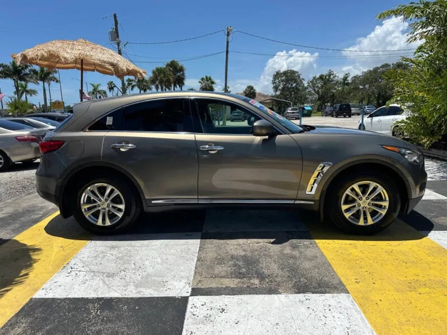 2013 Infiniti FX37 photo 1