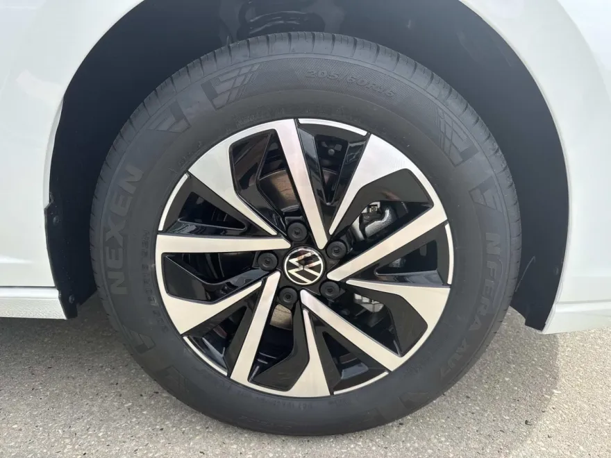 2026 Volkswagen Jetta 1.5T S photo 1