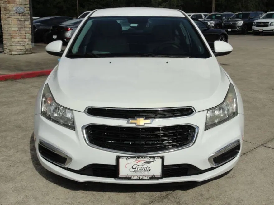 2015 Chevrolet Cruze photo 1