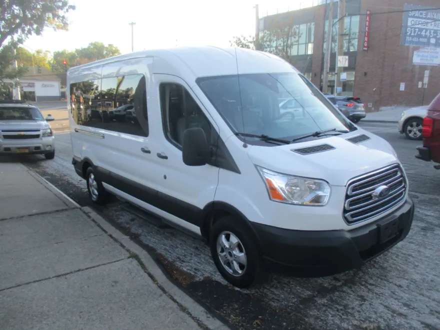 2019 Ford Transit XL photo 1