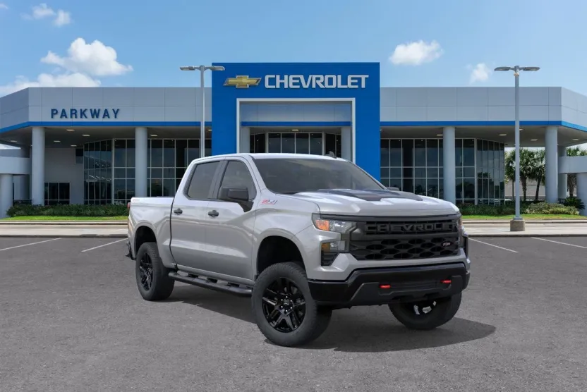 2025 Chevrolet Silverado 1500 Custom Trail Boss photo 1
