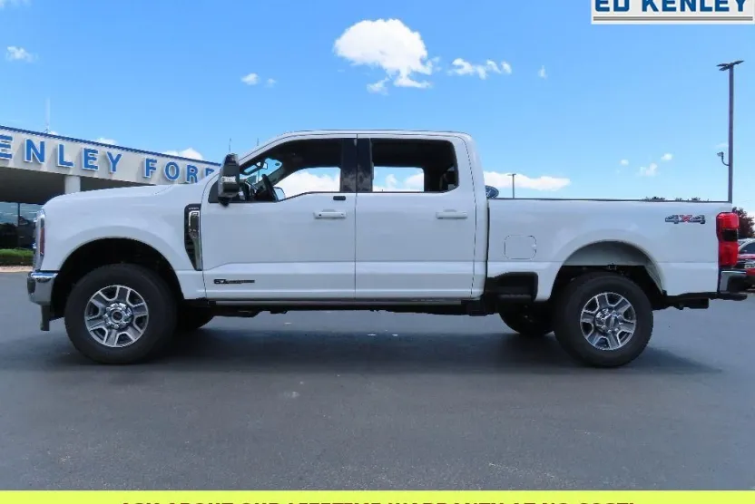 2025 Ford F-350 Lariat photo 1