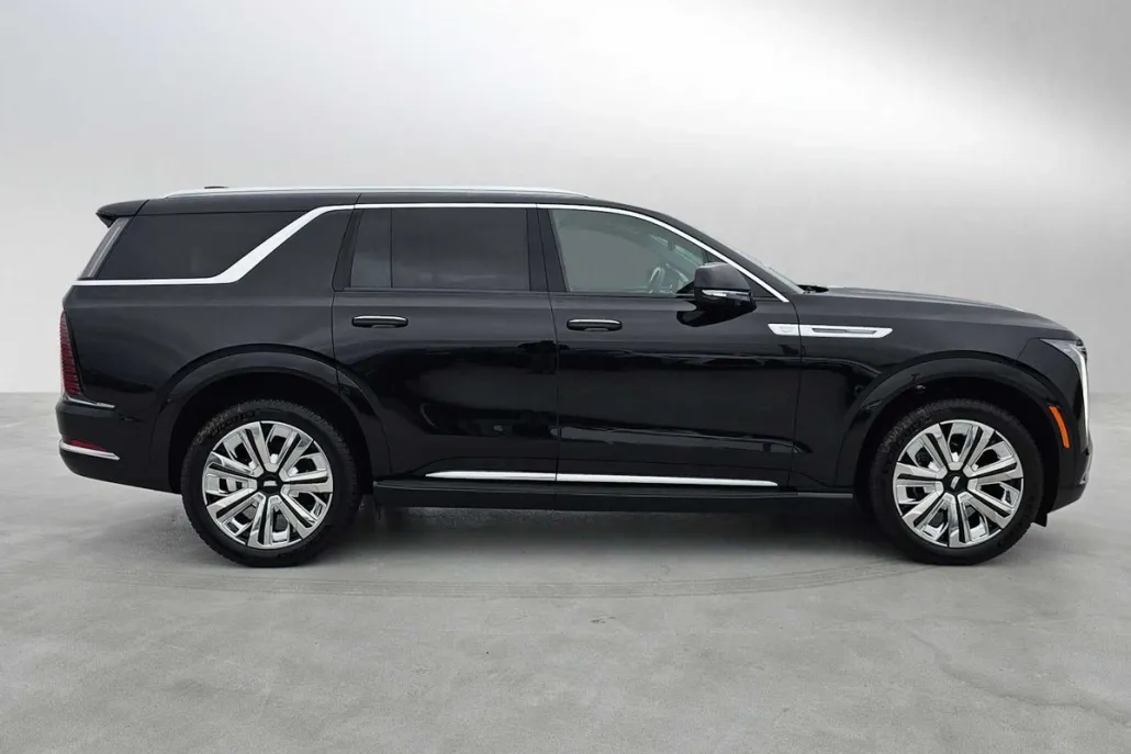 2026 Cadillac Escalade Luxury photo 1