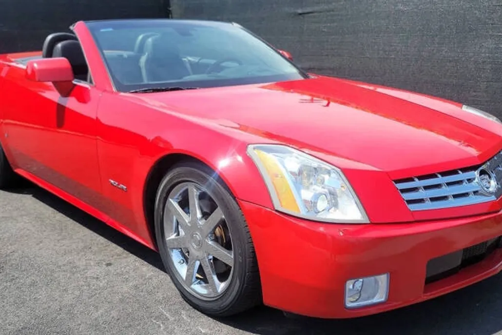 2007 Cadillac XLR photo 1