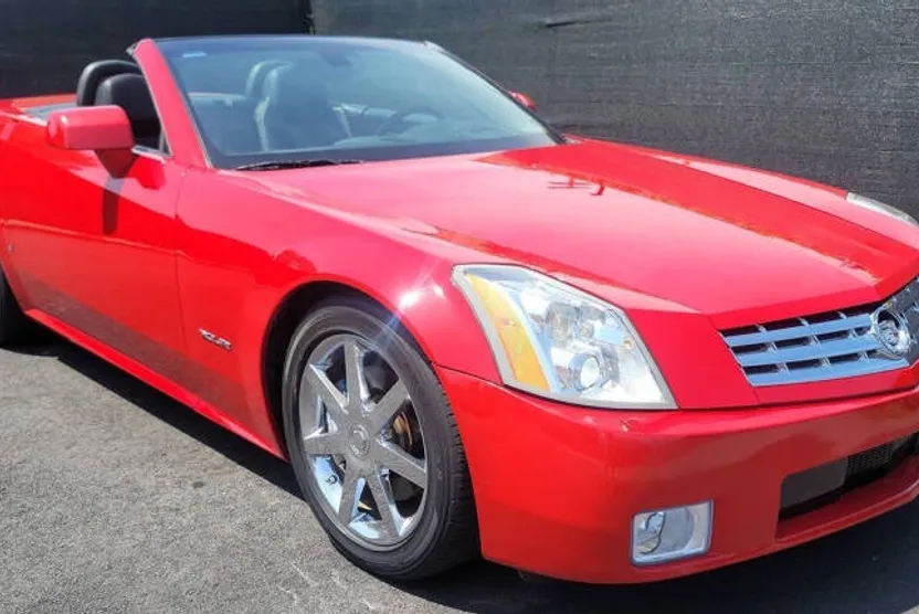 2007 Cadillac XLR photo 1