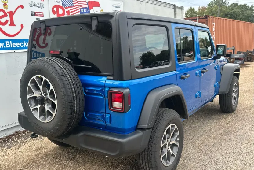 2026 Jeep Wrangler Willys Sport photo 1