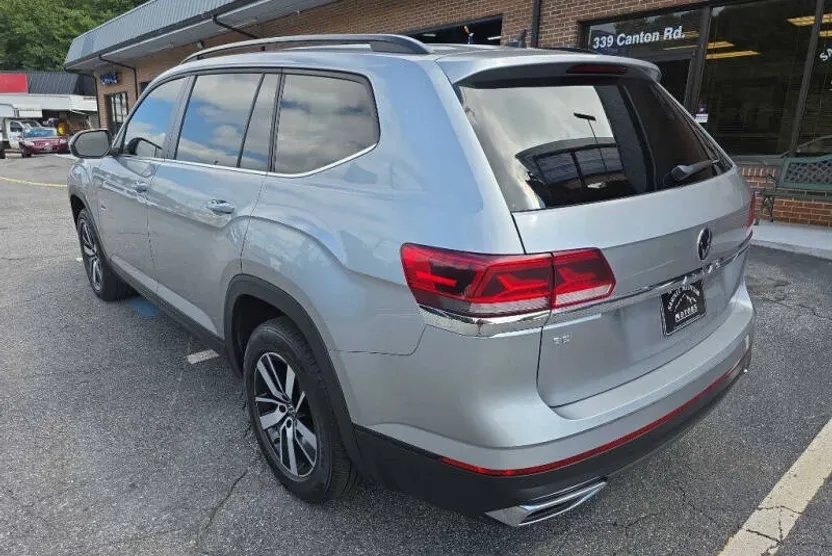2022 Volkswagen Atlas SE photo 1