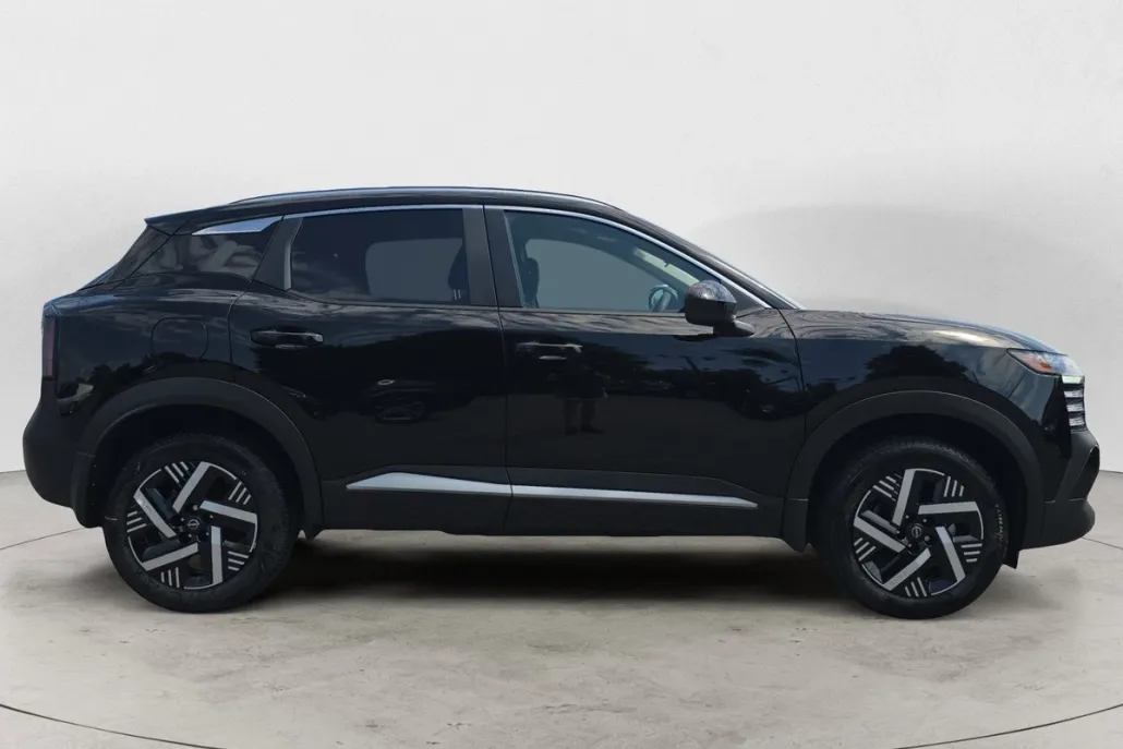2026 Nissan Kicks SV photo 1