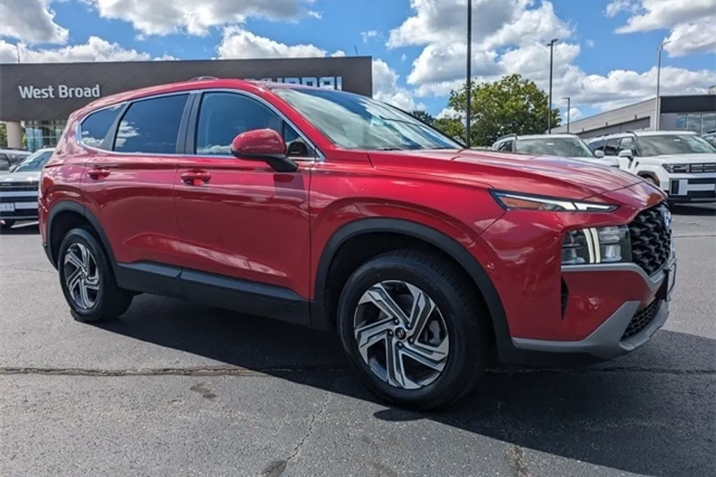 2022 Hyundai Santa Fe SE photo 1