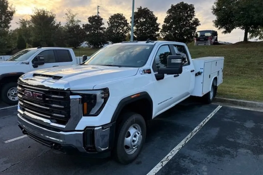 2025 Gmc Sierra 3500 HD photo 1