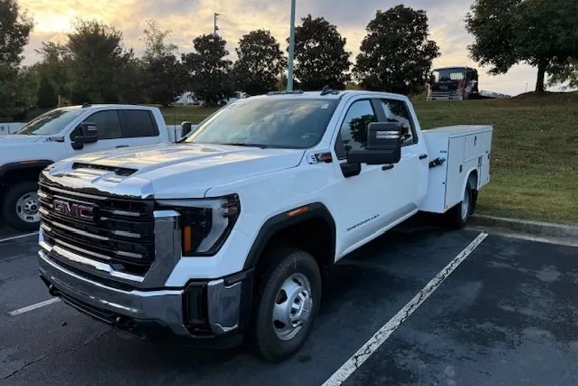 2025 Gmc Sierra 3500 HD photo 1