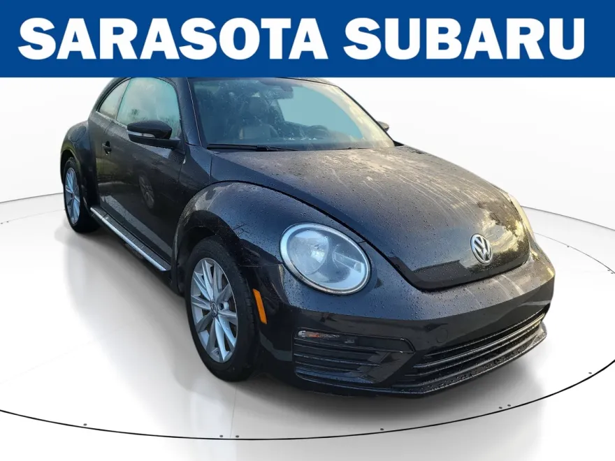 2018 Volkswagen Beetle S photo 1