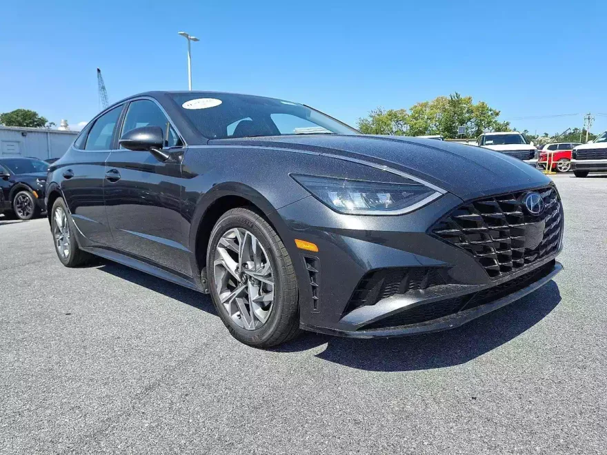 2023 Hyundai Sonata SEL photo 1