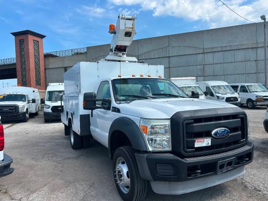 2012 Ford F-550 photo 1