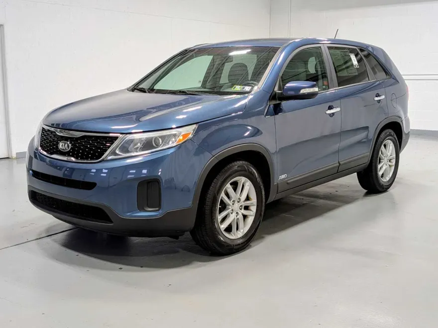 2014 Kia Sorento LX photo 1