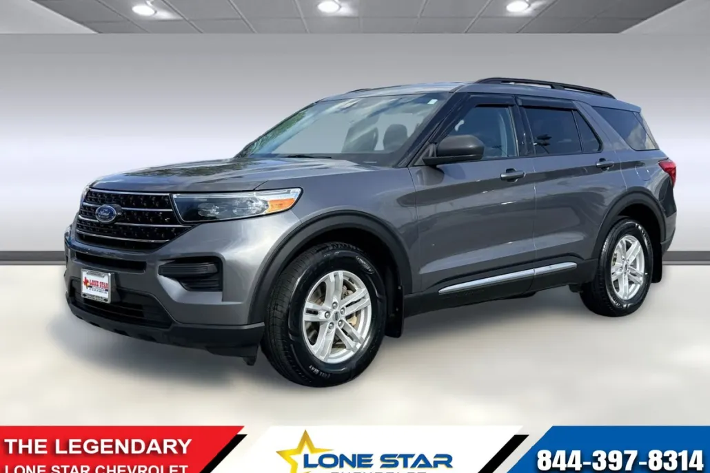 2021 Ford Explorer XLT photo 1