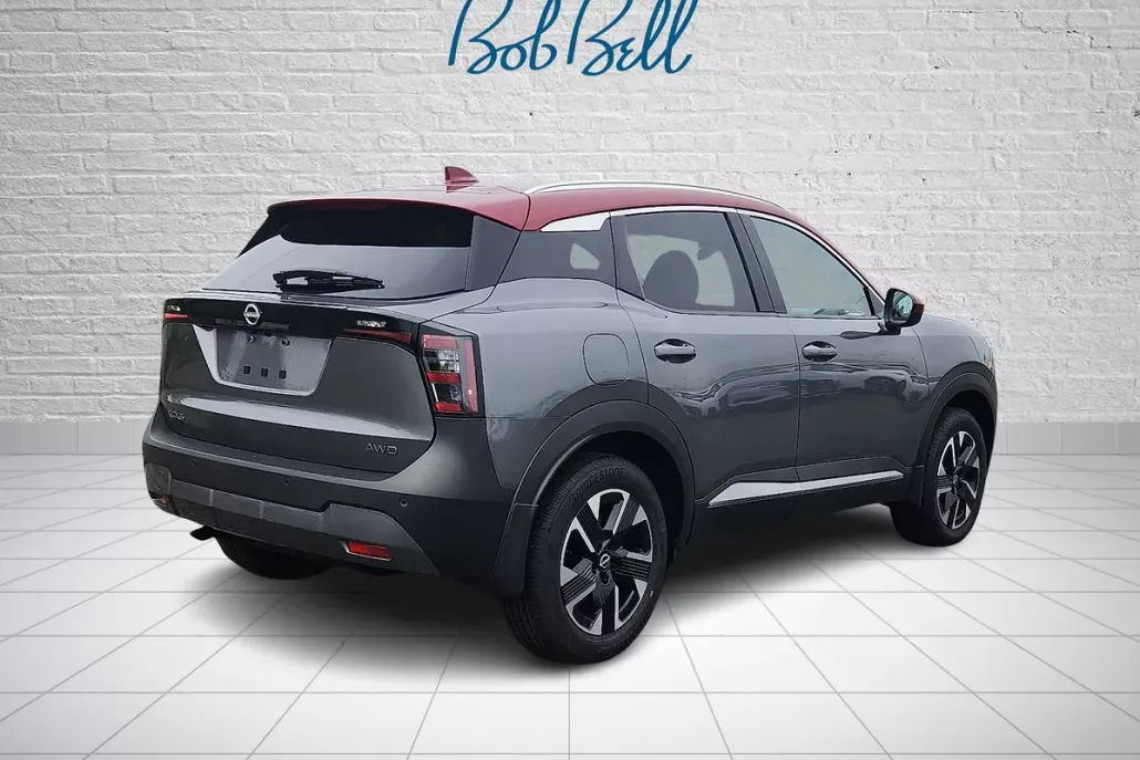 2025 Nissan Kicks SV photo 1
