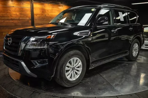2022 Nissan Armada SV photo 2