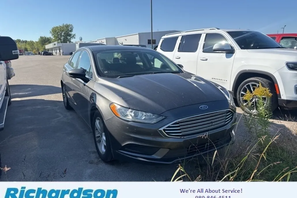2018 Ford Fusion SE photo 1
