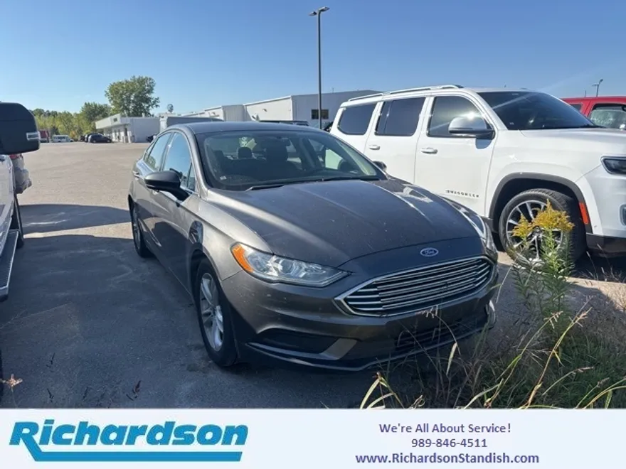 2018 Ford Fusion SE photo 1