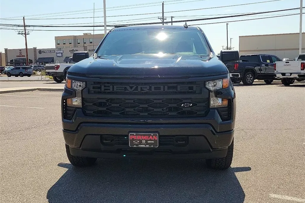 2026 Chevrolet Silverado 1500 Custom photo 1